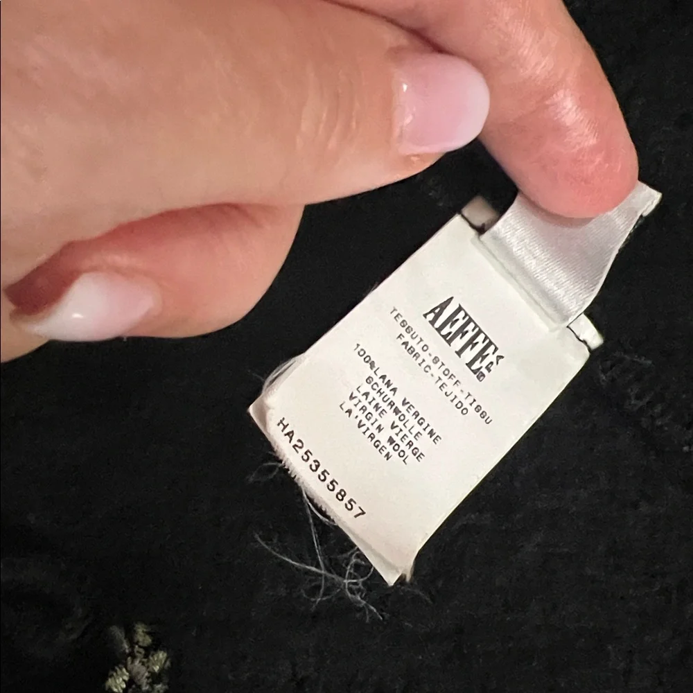 Moschino embroidered Suit. Sz 14. Italy - Picture 7 of 17